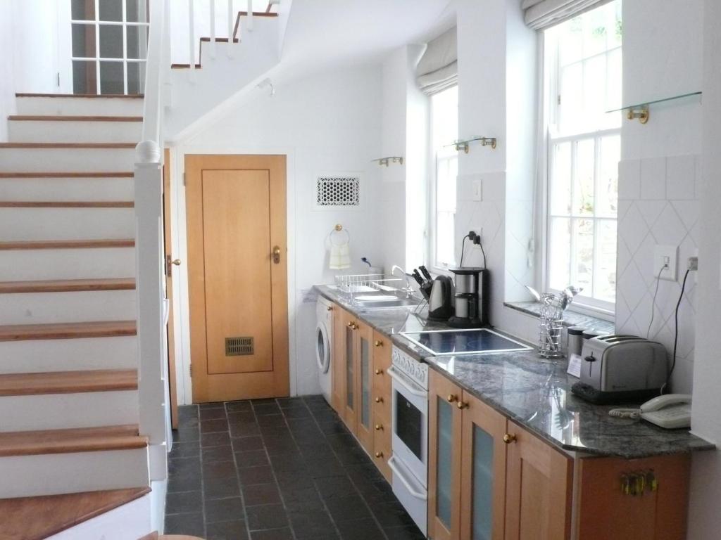 Three-Bedroom Villa with Hot Tub - 42 Napier Street,1082714914:JPEG